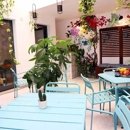 Konukevi Le Jardin Secret De