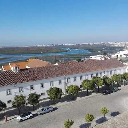 Guest house Le Jardin Secret De 3*