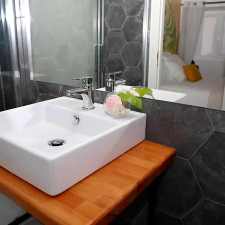 Гостевой дом Le Jardin Secret De 3*